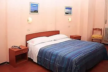Hotel Mercurio Милан