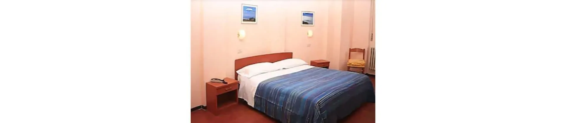 Hotel Mercurio Милан