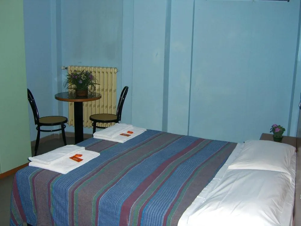 Hotel Mercurio Милан Италия