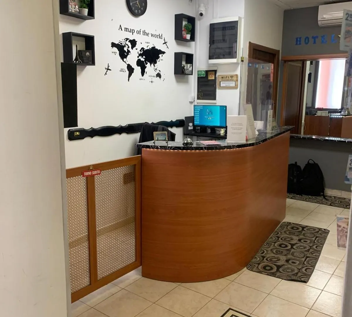 Hotel Mercurio Милан