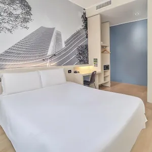 Hotel Cenisio Garibaldi, Milán